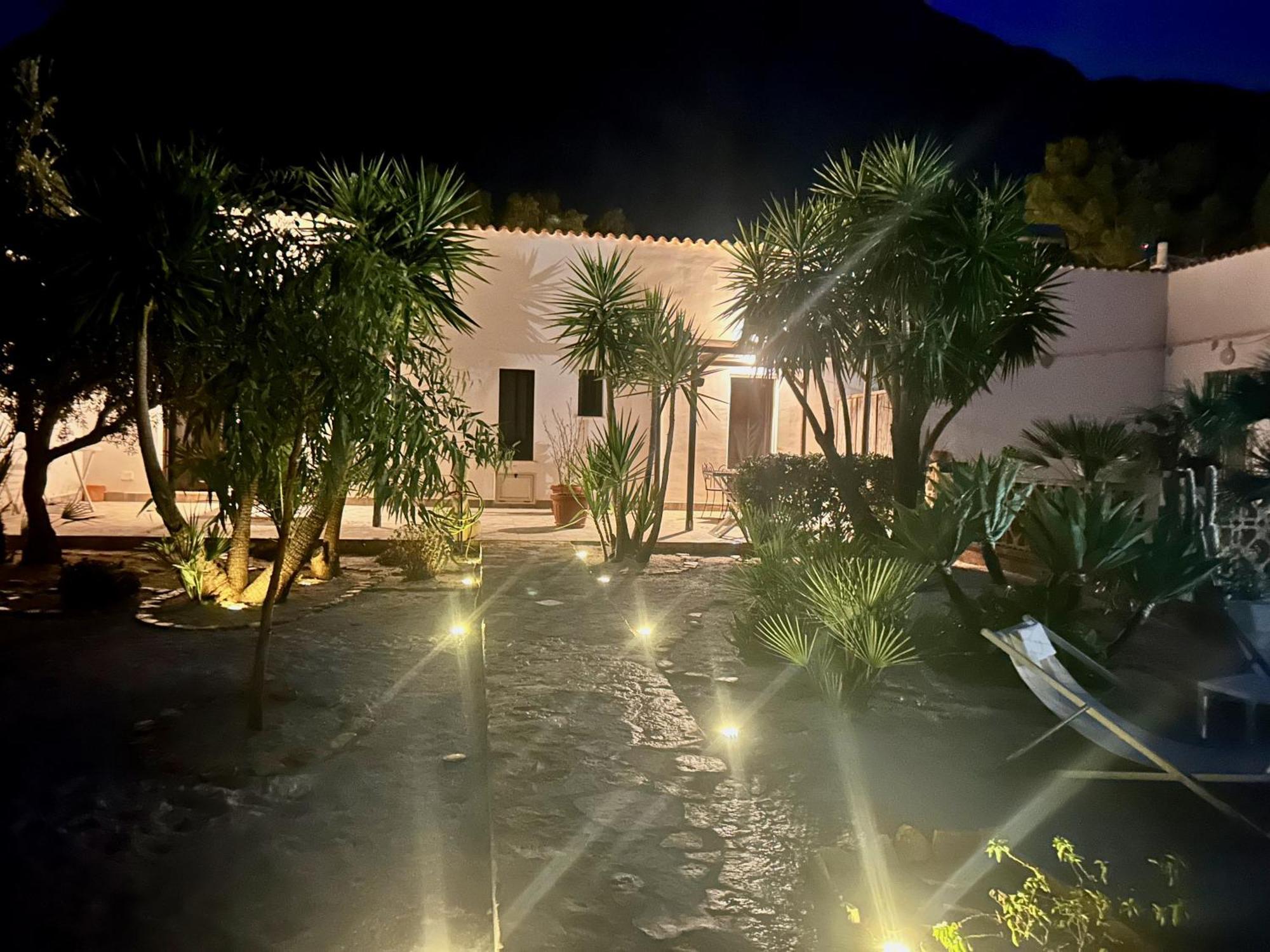 L'Oasi Una Pineta Sul Mare Custonaci Exterior foto