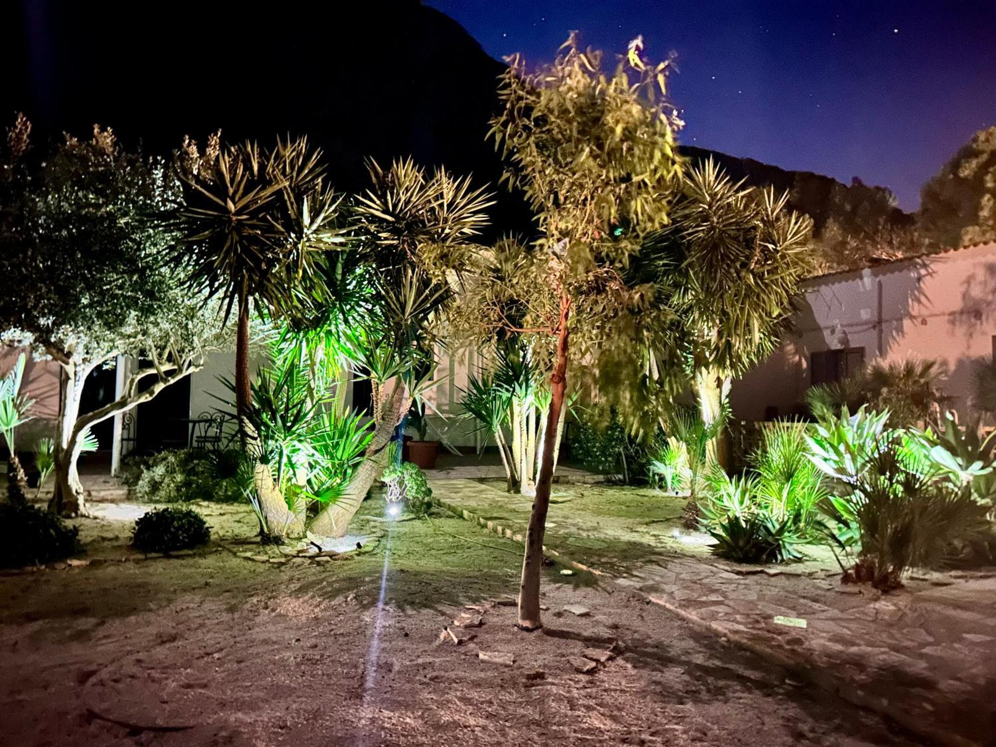 L'Oasi Una Pineta Sul Mare Custonaci Exterior foto